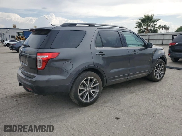 2015 Ford Explorer XLT with VIN 1FM5K7D83FGB90400, listed as a Copart auction lot 55422175 with 113,226 mi miles and Salvage Title. Bid and sale history available at carsss.com. Image 3.