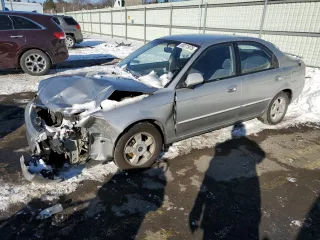 2004 Kia Spectra GS with VIN KNAFB161345142780, listed as a Copart auction lot 89371975 with 135,393 mi miles and Salvage Title. Bid and sale history available at DreamBid. Image 1.