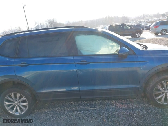 2019 Volkswagen Tiguan S with VIN 3VV0B7AX6KM067699, listed as a IAAI auction lot 41634351 with 181,093 mi miles. Bid and sale history available at carsss.com. Image 12.