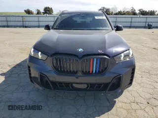 2025 BMW X5 xDrive40i z VIN 5UX23EU09S9Y91362, wystawiony jako Copart lot #54255185 z przebiegiem 2 259 mil mil oraz Szkoda całkowita • Salvage title. Historia ofert i sprzedaży dostępna na DreamBid. Obrazek 5.