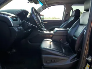 2016 Chevrolet Suburban LT z VIN 1GNSKHKC1GR198058, wystawiony jako Copart lot #56909335 z przebiegiem 150 907 mil mil oraz Szkoda całkowita • Salvage title. Historia ofert i sprzedaży dostępna na DreamBid. Obrazek 7.