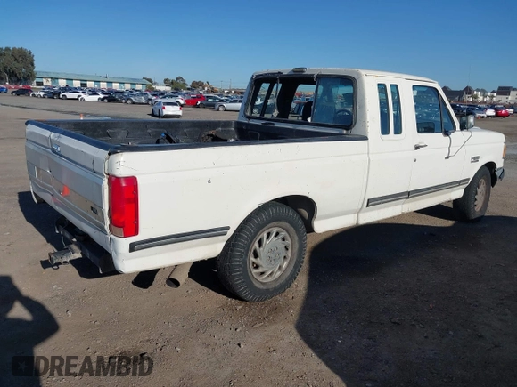 1991 Ford F-150 with VIN 1FTEX15H3MKA45658, listed as a IAAI auction lot 41831488 with 26,627 mi miles. Bid and sale history available at carsss.com. Image 4.