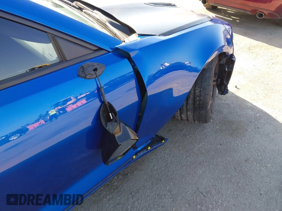 2018 Chevrolet Camaro 1SS with VIN 1G1FE1R78J0131642, listed as a IAAI auction lot 41970560 with 34,140 mi miles and . Bid and sale history available at DreamBid. Image 18.