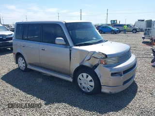 2006 Scion xB z VIN JTLKT324X64033143, wystawiony jako IAAI lot #42224815 z przebiegiem 174 814 mil mil oraz . Historia ofert i sprzedaży dostępna na DreamBid. Obrazek 1.