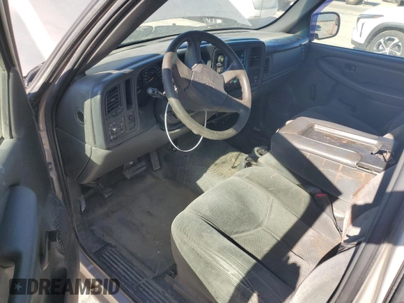 2004 Chevrolet Silverado 1500 LS with VIN 1GCEC14T54Z253372, listed as a Copart auction lot 75456634 with 271,025 mi miles and Salvage Title. Bid and sale history available at carsss.com. Image 8.