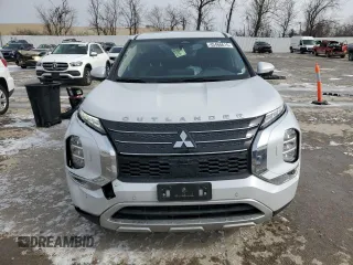 2024 Mitsubishi Outlander SE z VIN JA4J4VA88RZ020090, wystawiony jako Copart lot #45466615 z przebiegiem 41 644 mil mil oraz Szkoda całkowita • Salvage title. Historia ofert i sprzedaży dostępna na DreamBid. Obrazek 5.