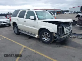 2006 Cadillac Escalade with VIN 1GYEC63N36R114841, listed as a IAAI auction lot 41544271 with 297,596 mi miles and . Bid and sale history available at DreamBid. Image 1.