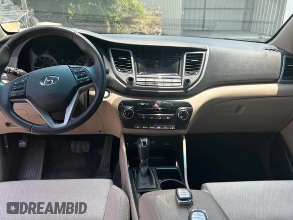 2017 Hyundai Tucson Sport with VIN KM8J3CA29HU351485, listed as a Copart auction lot 56537955 with 121,371 mi miles and Clean Title. Bid and sale history available at DreamBid. Image 9.