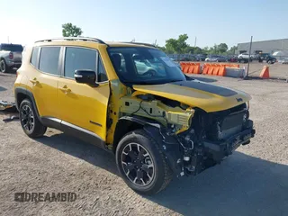 2023 Jeep Renegade Latitude with VIN ZACNJDB12PPP64031, listed as a IAAI auction lot 42152659 with 31,134 mi miles and . Bid and sale history available at DreamBid. Image 1.