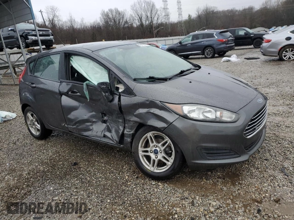 2019 Ford Fiesta SE z VIN 3FADP4EJ8KM127915, wystawiony jako Copart lot #45153775 z przebiegiem 99 494 mil mil oraz Szkoda całkowita • Salvage title. Historia ofert i sprzedaży dostępna na DreamBid. Obrazek 4.