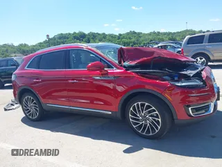 2020 Lincoln Nautilus Reserve with VIN 2LMPJ6K93LBL03965, listed as a IAAI auction lot 42296195 with 23,699 mi miles and . Bid and sale history available at DreamBid. Image 13.