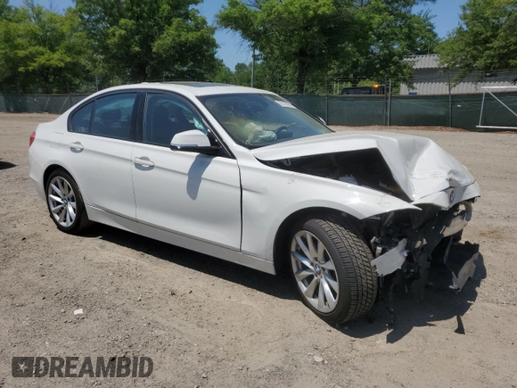 2015 BMW 3 Series 320i xDrive with VIN WBA3C3G56FNT53634, listed as a Copart auction lot 62180485 with 51,278 mi miles and Clean title. Bid and sale history available at DreamBid. Image 4.