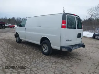2017 GMC Savana Cargo Van with VIN 1GTW7AFF1H1908678, listed as a IAAI auction lot 41730848 with 145,022 mi miles. Bid and sale history available at carsss.com. Image 3.