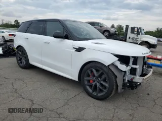 2024 Land Rover Range Rover Sport Dynamic SE with VIN SAL1L9FU3RA178480, listed as a Copart auction lot 63437934 with 4,583 mi miles and Salvage Title. Bid and sale history available at DreamBid. Image 4.