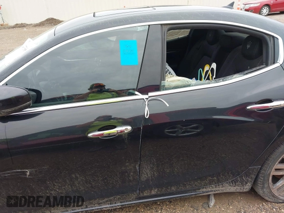 2018 Maserati Ghibli S Q4 GranLusso с VIN ZAM57YTL1J1280525, выставлен на аукционе IAAI как лот 42473369 с пробегом Не указан миль и . История ставок и продаж доступна на DreamBid. Изображение 13.