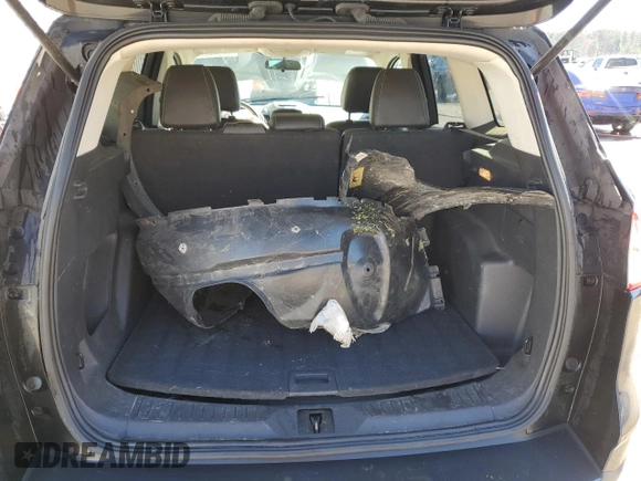 2015 Ford Escape SE with VIN 1FMCU0GX1FUB71115, listed as a Copart auction lot 45844855 with 101,404 mi miles and Clean Title. Bid and sale history available at DreamBid. Image 6.
