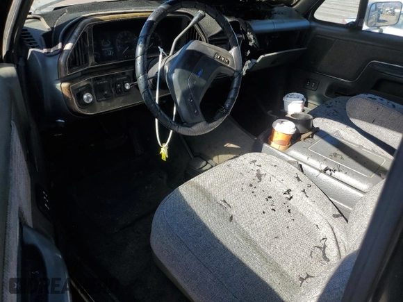 1989 Ford Bronco Custom with VIN 1FMEU15H1KLA71087, listed as a Copart auction lot 89330975 with 98,096 mi miles and Salvage Title. Bid and sale history available at DreamBid. Image 8.