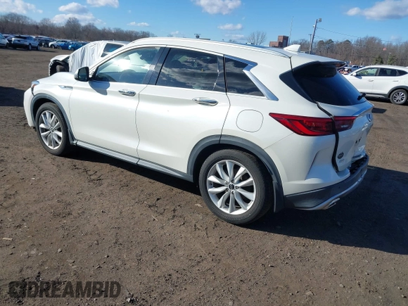 2019 Infiniti QX50 Luxe with VIN 3PCAJ5M3XKF111873, listed as a IAAI auction lot 41499218 with 37,383 mi miles and . Bid and sale history available at DreamBid. Image 3.