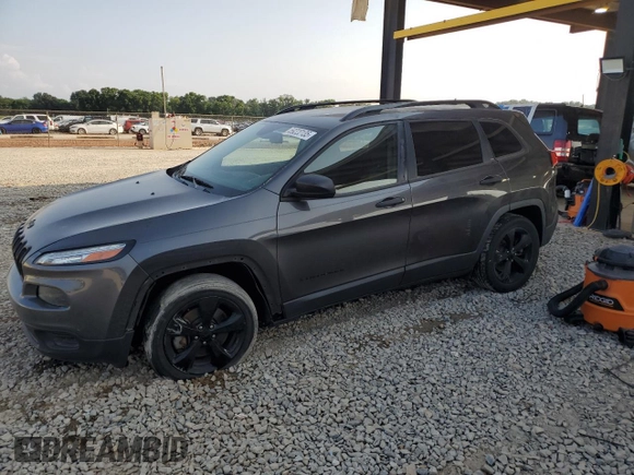 2017 Jeep Cherokee Altitude z VIN 1C4PJLAS0HW561692, wystawiony jako Copart lot #59220135 z przebiegiem 114 141 mil mil oraz Szkoda całkowita • Salvage title. Historia ofert i sprzedaży dostępna na DreamBid. Obrazek 1.