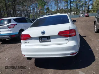 2015 Volkswagen Jetta Sedan 2.0L TDI SEL with VIN 3VWLA7AJ2FM282123, listed as a IAAI auction lot 41887845 with 115,738 mi miles. Bid and sale history available at carsss.com. Image 16.