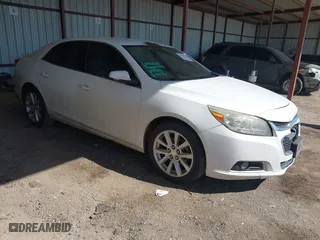 2014 Chevrolet Malibu LT with VIN 1G11E5SL0EF262088, listed as a IAAI auction lot 41614775 with 199,440 mi miles. Bid and sale history available at carsss.com. Image 1.