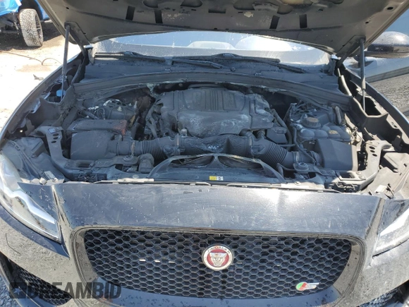 2017 Jaguar F-Pace S z VIN SADCM2BV6HA092232, wystawiony jako Copart lot #52456845 z przebiegiem 107 075 mil mil oraz Szkoda całkowita • Salvage title. Historia ofert i sprzedaży dostępna na DreamBid. Obrazek 12.