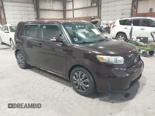 2008 Scion xB with VIN JTLKE50E681053637, listed as a IAAI auction lot 41914189 with 246,121 mi miles. Bid and sale history available at carsss.com. Image 1.