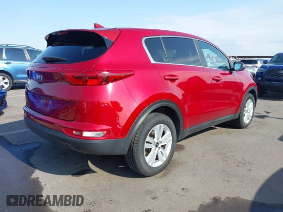 2017 Kia Sportage LX z VIN KNDPMCAC6H7274822, wystawiony jako IAAI lot #42421737 z przebiegiem 164 268 mil mil oraz . Historia ofert i sprzedaży dostępna na DreamBid. Obrazek 4.