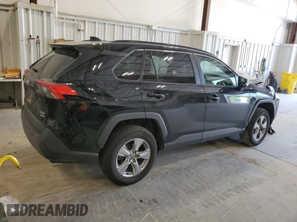 2022 Toyota RAV4 XLE with VIN 2T3P1RFV5NW308979, listed as a Copart auction lot 60346855 with 27,626 mi miles and Salvage title. Bid and sale history available at DreamBid. Image 3.