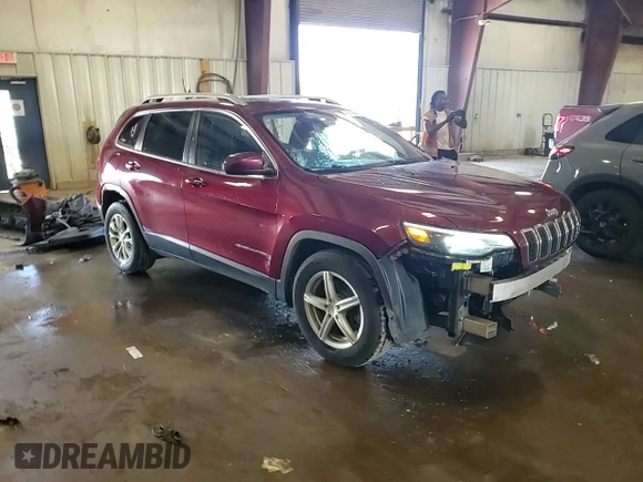 2019 Jeep Cherokee Latitude z VIN 1C4PJLCB8KD130064, wystawiony jako Copart lot #61188805 z przebiegiem 169 508 mil mil oraz Czysty tytuł • Clean title. Historia ofert i sprzedaży dostępna na DreamBid. Obrazek 15.