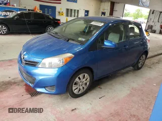 2014 Toyota Yaris L z VIN JTDKTUD32ED592805, wystawiony jako Copart lot #60588845 z przebiegiem 172 139 mil mil oraz Czysty tytuł • Clean title. Historia ofert i sprzedaży dostępna na DreamBid. Obrazek 1.