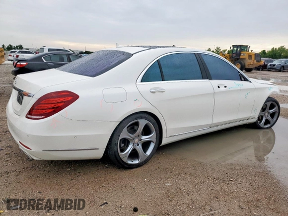 2015 Mercedes-Benz S 550 with VIN WDDUG8CB2FA135966, listed as a Copart auction lot 62908865 with 94,640 mi miles and Salvage title. Bid and sale history available at DreamBid. Image 3.