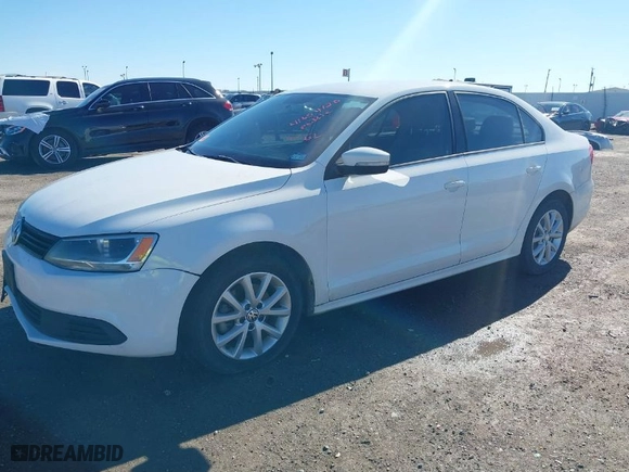 2011 Volkswagen Jetta Sedan SE w/Convenience & Sunroof with VIN 3VWDX7AJ9BM321156, listed as a IAAI auction lot 41654120 with NaN miles. Bid and sale history available at carsss.com. Image 2.