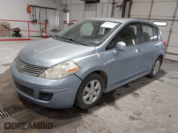 2009 Nissan Versa 1.8 SL with VIN 3N1BC13E29L392172, listed as a IAAI auction lot 41728520 with 170,832 mi miles. Bid and sale history available at carsss.com. Image 2.