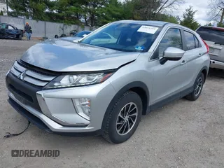 2020 Mitsubishi Eclipse Cross ES z VIN JA4AS3AA4LZ014128, wystawiony jako IAAI lot #42053759 z przebiegiem 72 825 mil mil oraz . Historia ofert i sprzedaży dostępna na DreamBid. Obrazek 2.