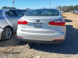 2015 Kia Forte LX with VIN KNAFK4A69F5364361, listed as a IAAI auction lot 41636506 with 1 mi miles. Bid and sale history available at carsss.com. Image 16.