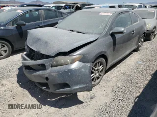 2006 Scion tC z VIN JTKDE177260139348, wystawiony jako Copart lot #45247835 z przebiegiem 199 192 mil mil oraz Szkody całkowita. Historia ofert i sprzedaży dostępna na DreamBid. Obrazek 1.