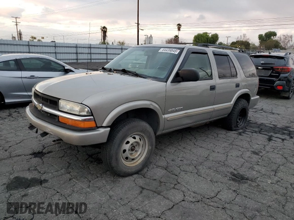 2004 Chevrolet Blazer LS z VIN 1GNDT13X34K148670, wystawiony jako Copart lot #44439845 z przebiegiem 196 344 mil mil oraz Czysty tytuł • Clean title. Historia ofert i sprzedaży dostępna na DreamBid. Obrazek 1.