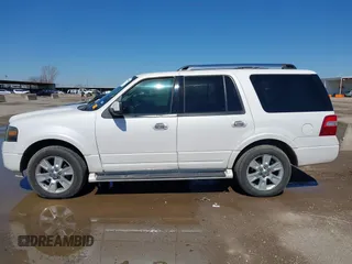 2011 Ford Expedition Limited with VIN 1FMJU1K53BEF45490, listed as a IAAI auction lot 41770961 with 227,256 mi miles. Bid and sale history available at carsss.com. Image 14.