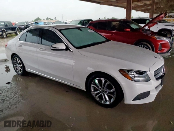 2017 Mercedes-Benz C 300 с VIN 55SWF4JB7HU222188, выставлен на аукционе Copart как лот 60906445 с пробегом 81 437 миль миль и Списание • Salvage title. История ставок и продаж доступна на DreamBid. Изображение 4.