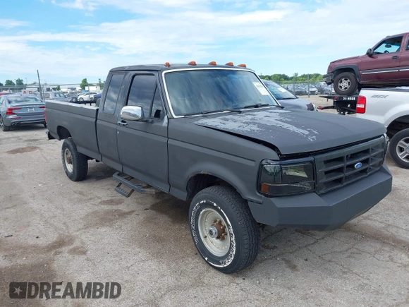 1993 Ford F-250 с VIN 1FTHX26GXPKA13660, выставлен на аукционе IAAI как лот 42615045 с пробегом Не указан миль и . История ставок и продаж доступна на DreamBid. Изображение 1.