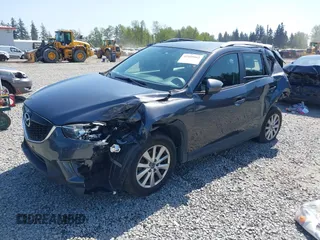 2015 Mazda CX-5 Sport z VIN JM3KE4BY5F0540612, wystawiony jako IAAI lot #42109082 z przebiegiem 83 874 mil mil oraz . Historia ofert i sprzedaży dostępna na DreamBid. Obrazek 18.
