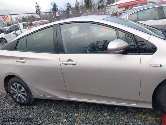 2020 Toyota Prius Prime LE with VIN JTDKARFP9L3148228, listed as a IAAI auction lot 41279725 with NaN miles. Bid and sale history available at carsss.com. Image 13.