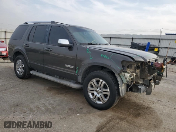 2006 Ford Explorer Limited z VIN 1FMEU65826ZA04224, wystawiony jako Copart lot #82591404 z przebiegiem 132 399 mil mil oraz Szkoda całkowita • Salvage title. Historia ofert i sprzedaży dostępna na DreamBid. Obrazek 4.