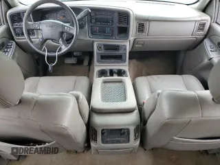 2006 GMC Sierra 3500 DRW SLE1 z VIN 1GTJK33D16F207548, wystawiony jako Copart lot #72369554 z przebiegiem Nie podano mil oraz Szkody całkowita. Historia ofert i sprzedaży dostępna na DreamBid. Obrazek 8.