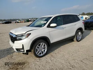 2025 Honda Passport EX-L z VIN 5FNYF8H50SB006479, wystawiony jako Copart lot #49454275 z przebiegiem 3157 mil mil oraz Szkody całkowita. Historia ofert i sprzedaży dostępna na DreamBid. Obrazek 1.