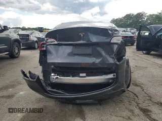 2024 Tesla Model Y Long Range с VIN 7SAYGDEE7RA271520, выставлен на аукционе Copart как лот 56526025 с пробегом 28 745 миль миль и Списание • Salvage title. История ставок и продаж доступна на DreamBid. Изображение 6.