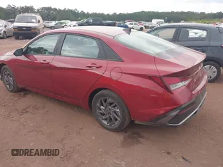 2024 Hyundai Elantra SEL z VIN KMHLM4DG5RU769160, wystawiony jako IAAI lot #42509506 z przebiegiem 38 926 mil mil oraz . Historia ofert i sprzedaży dostępna na DreamBid. Obrazek 3.