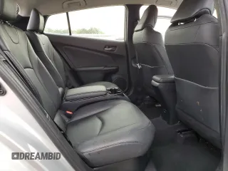 2017 Toyota Prius Plus z VIN JTDKARFP2H3067322, wystawiony jako Copart lot #54196275 z przebiegiem 68 386 mil mil oraz Szkoda całkowita • Salvage title. Historia ofert i sprzedaży dostępna na DreamBid. Obrazek 10.