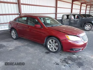 2013 Chrysler 200 LX with VIN 1C3CCBAB7DN735880, listed as a IAAI auction lot 42092689 with 149,567 mi miles. Bid and sale history available at carsss.com. Image 1.